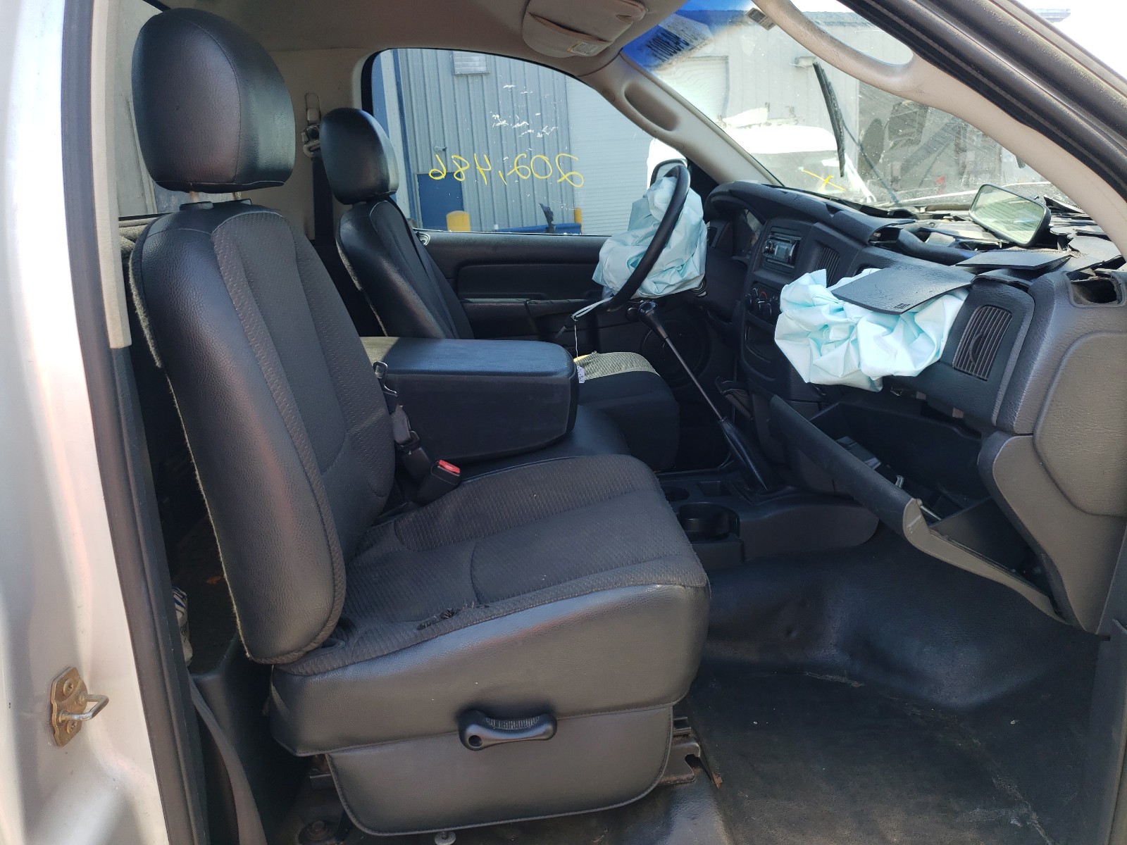 Photo 5 from auction – 2003 DODGE RAM 1500 S with VIN 1D7HA16K73J507027