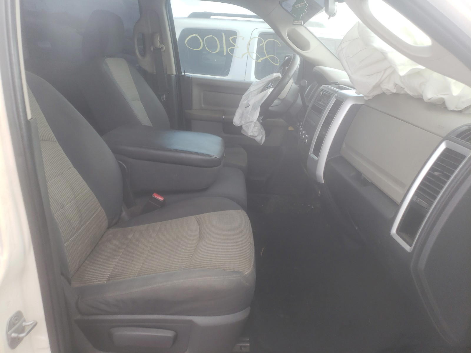 Photo 5 from auction – 2009 DODGE RAM 1500 with VIN 1D3HB13P29S750598