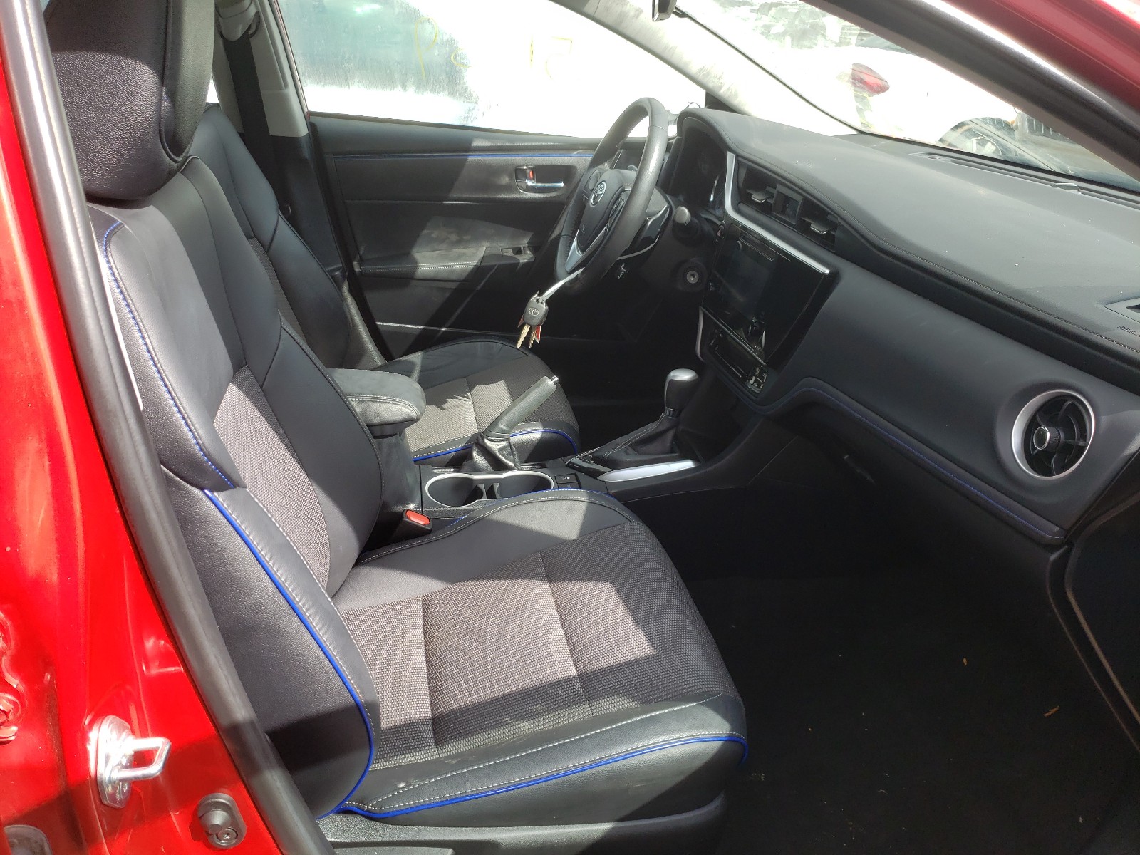 Photo 5 from auction – 2018 TOYOTA COROLLA L with VIN 2T1BURHEXJC984363
