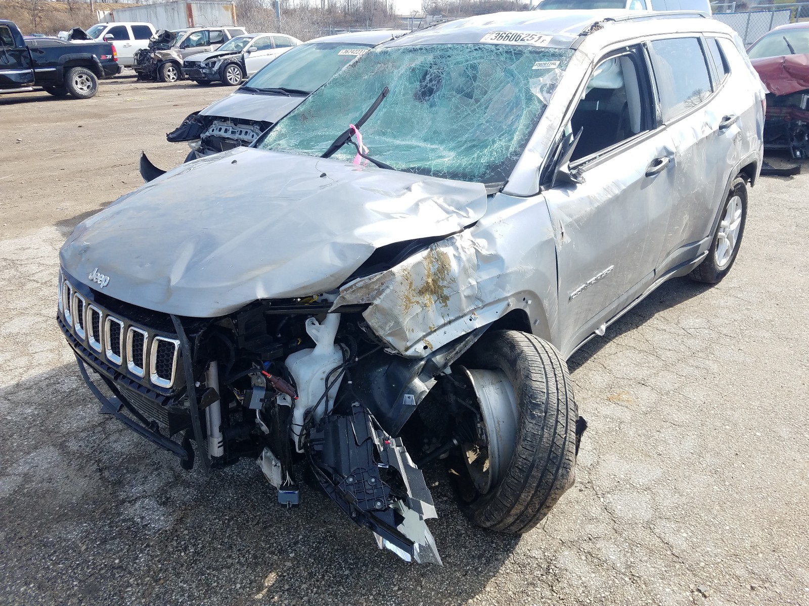 Photo 2 from auction – 2020 JEEP COMPASS SP with VIN 3C4NJCABXLL253421