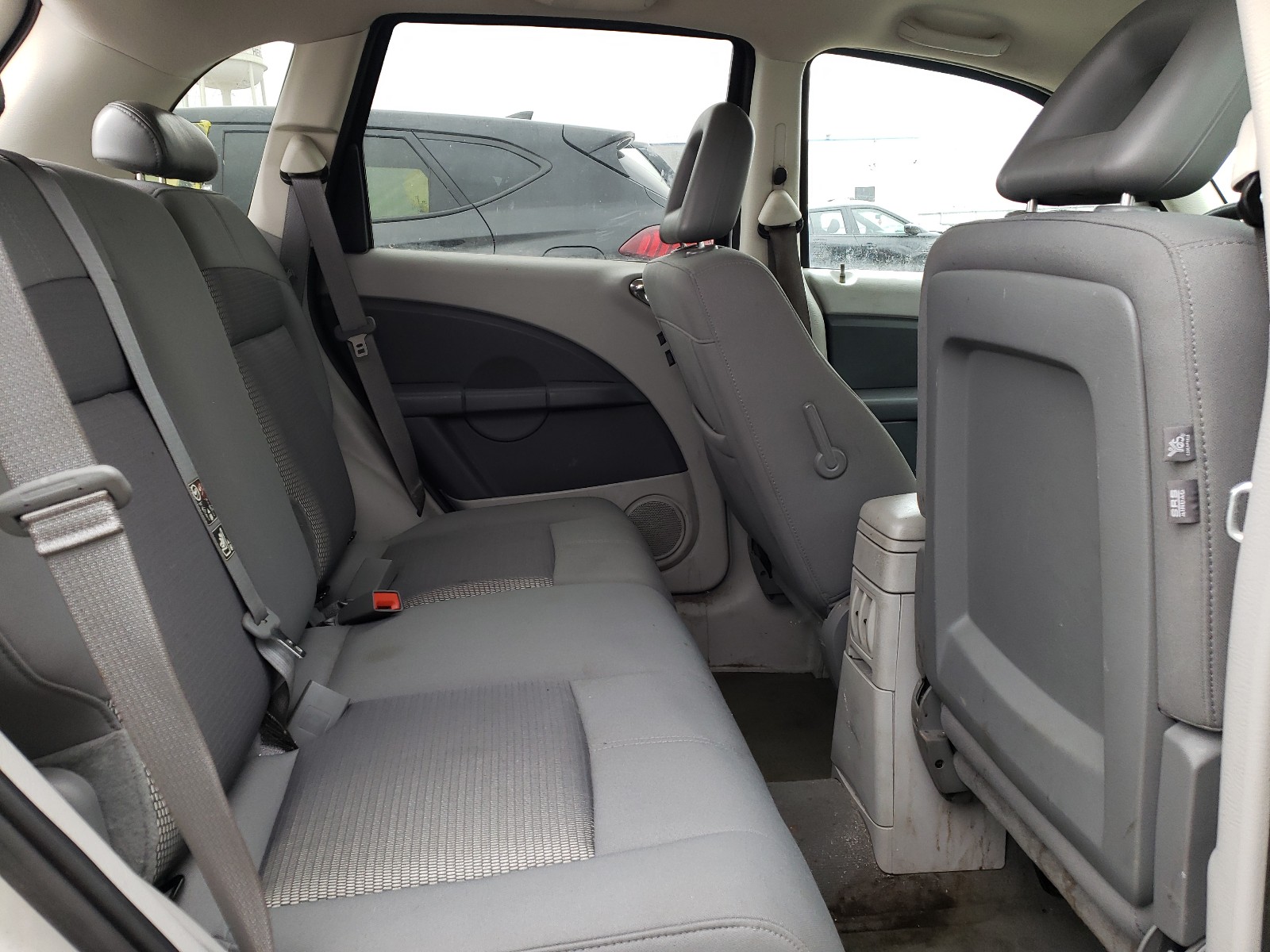 Photo 6 from auction – 2009 CHRYSLER PT CRUISER with VIN 3A8FY58999T565195