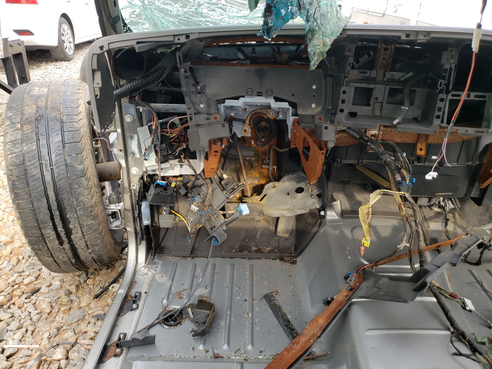 Photo 8 from auction – 1999 GMC NEW SIERRA with VIN 1GTEC14T6XZ511807