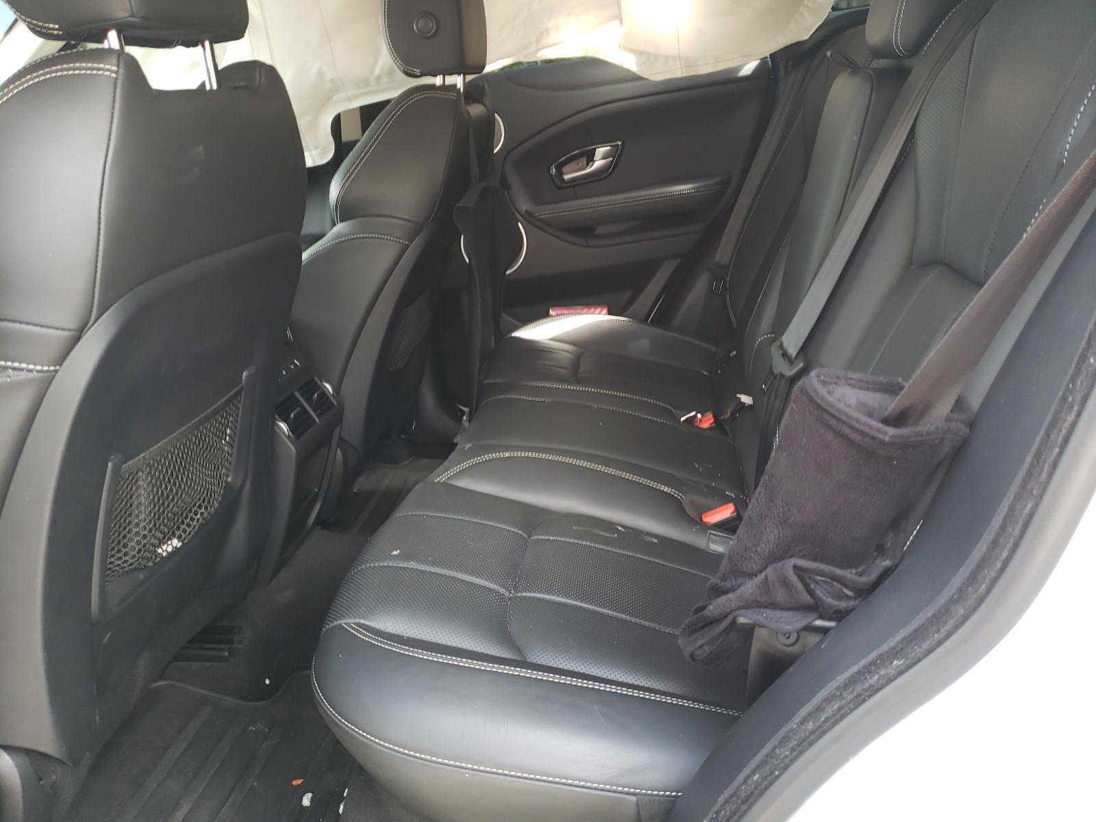 Photo 6 from auction – 2017 LAND ROVER RANGE ROVE with VIN SALVE2BG6HH242925