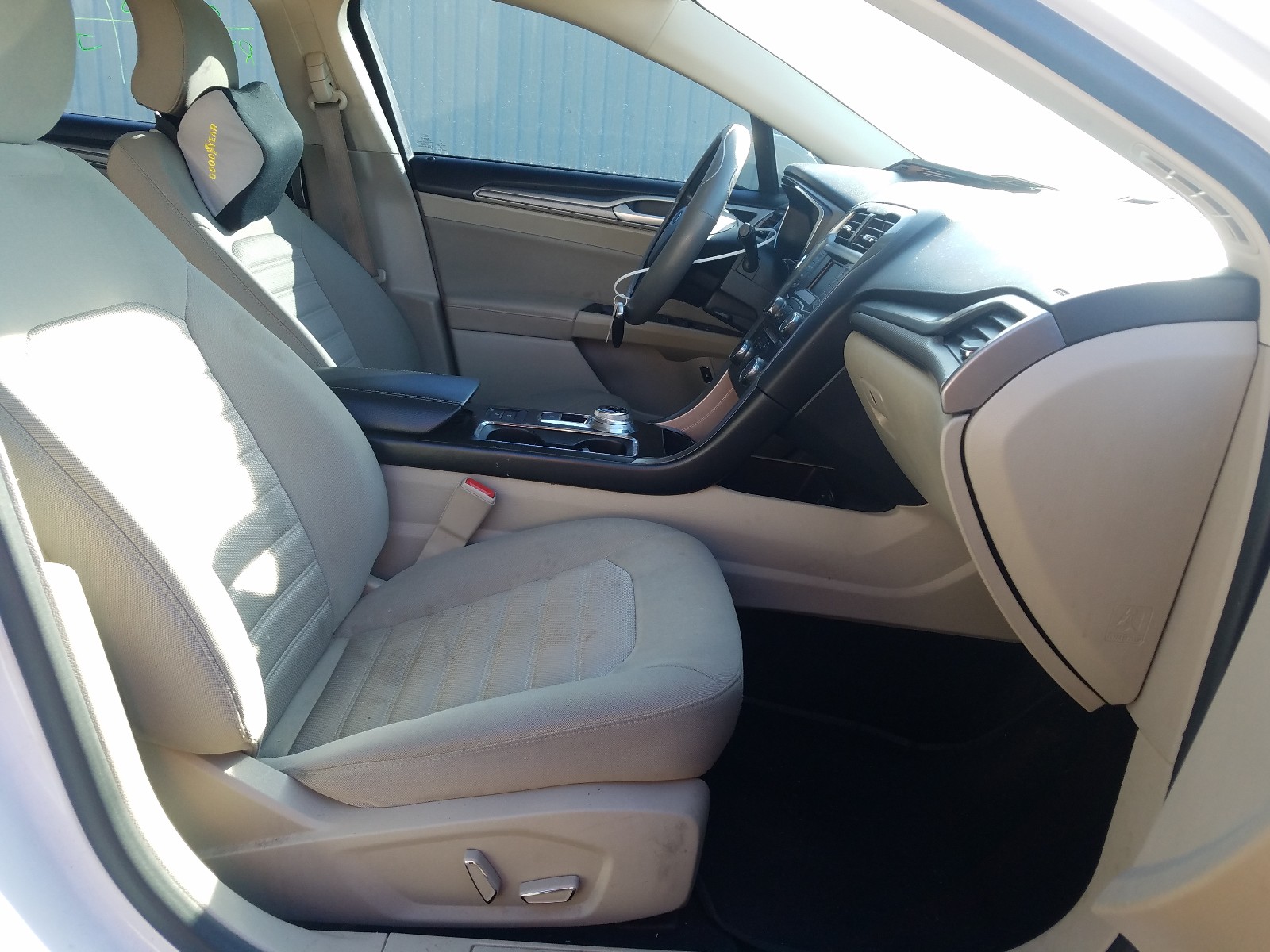 Photo 5 from auction – 2018 FORD FUSION SE with VIN 3FA6P0LU6JR235613