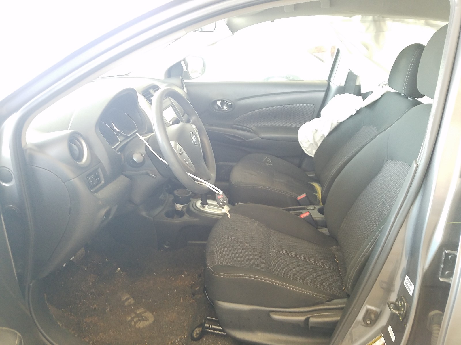 Photo 5 from auction – 2018 NISSAN VERSA S with VIN 3N1CN7AP1JL886940