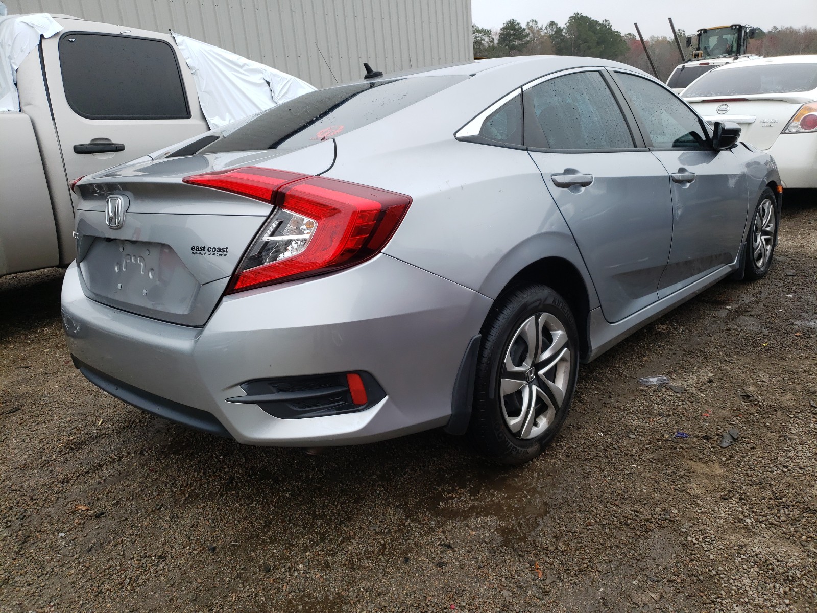 Photo 4 from auction – 2016 HONDA CIVIC LX with VIN 19XFC2F51GE015043