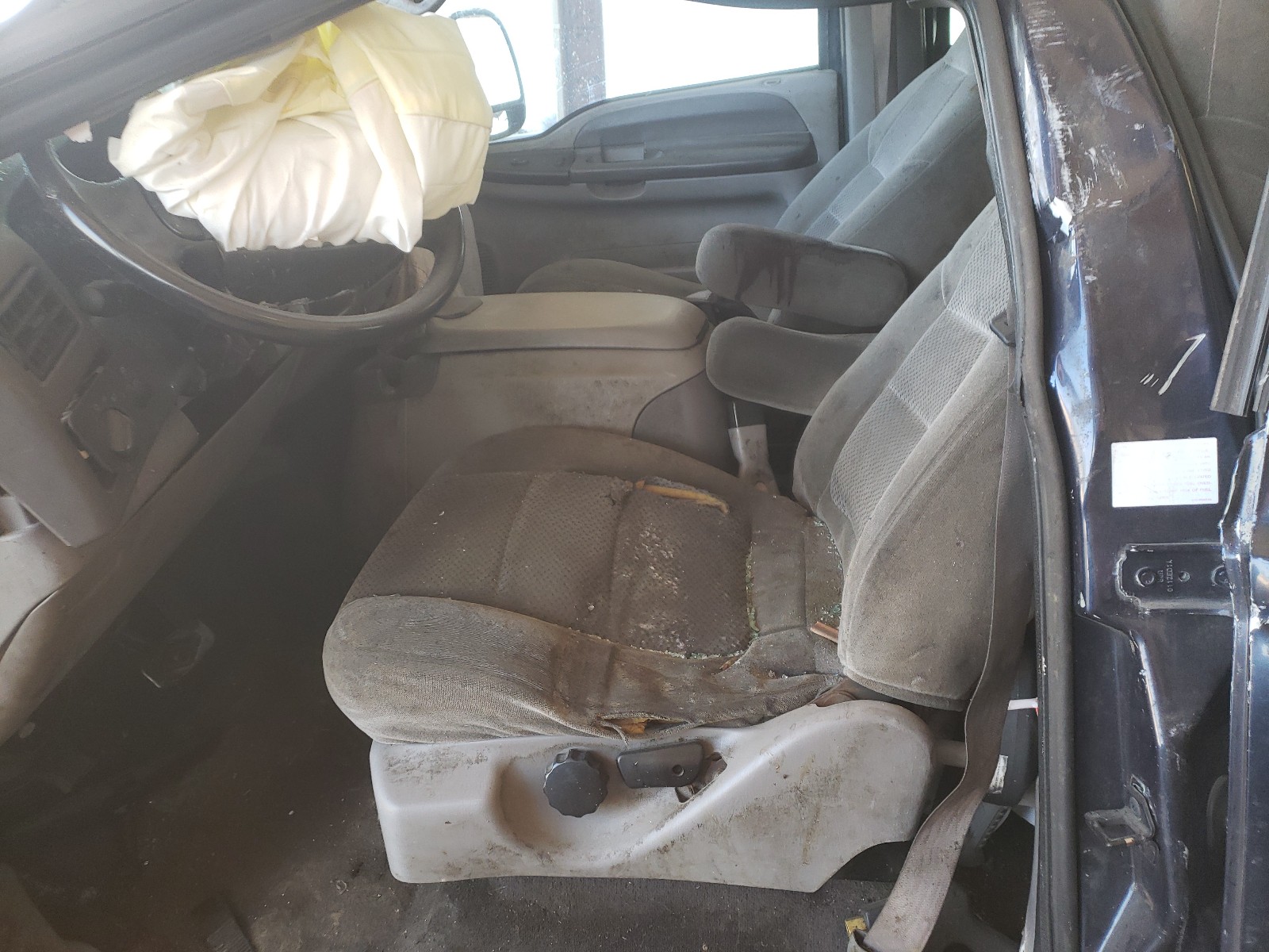 Photo 5 from auction – 2001 FORD F350 SRW S with VIN 1FTSW30F71EC06787