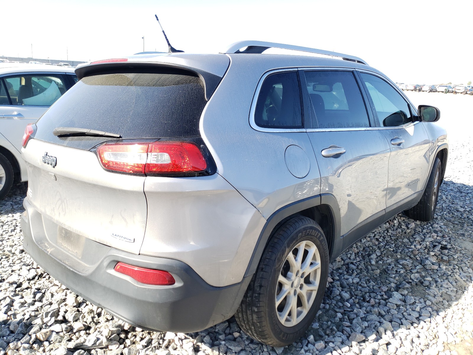 Photo 4 from auction – 2014 JEEP CHEROKEE L with VIN 1C4PJLCB8EW256465