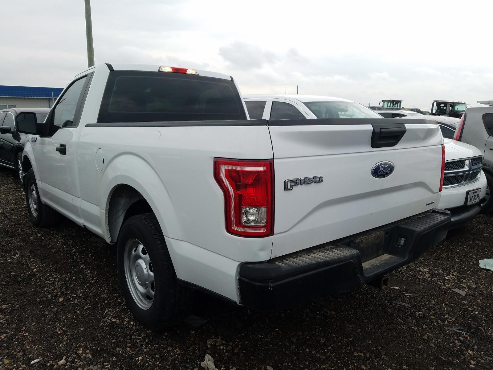 Photo 3 from auction – 2016 FORD F150 with VIN 1FTMF1C87GKE43669