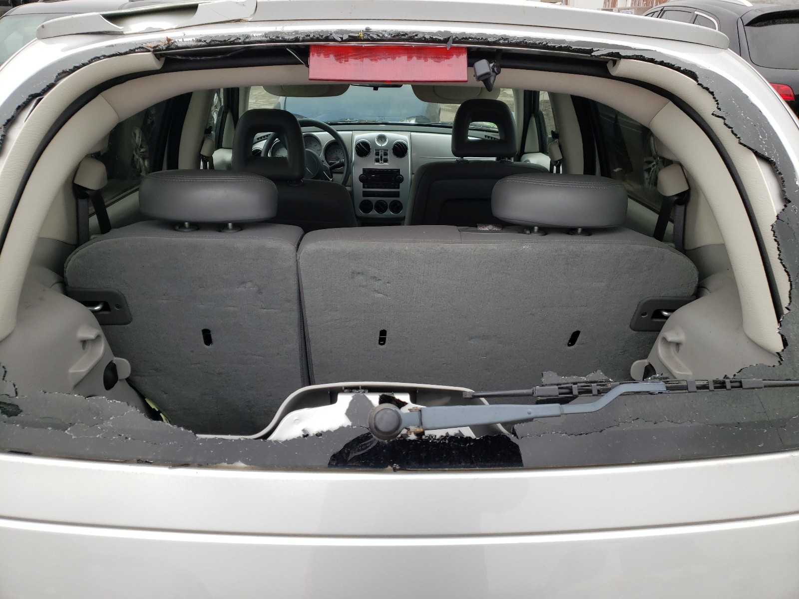 Photo 9 from auction – 2009 CHRYSLER PT CRUISER with VIN 3A8FY58999T565195