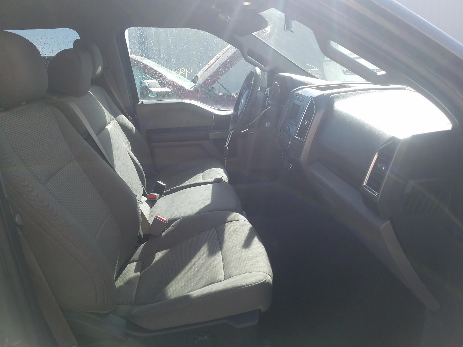 Photo 5 from auction – 2016 FORD F150 SUPER with VIN 1FTEW1EF3GFB12998