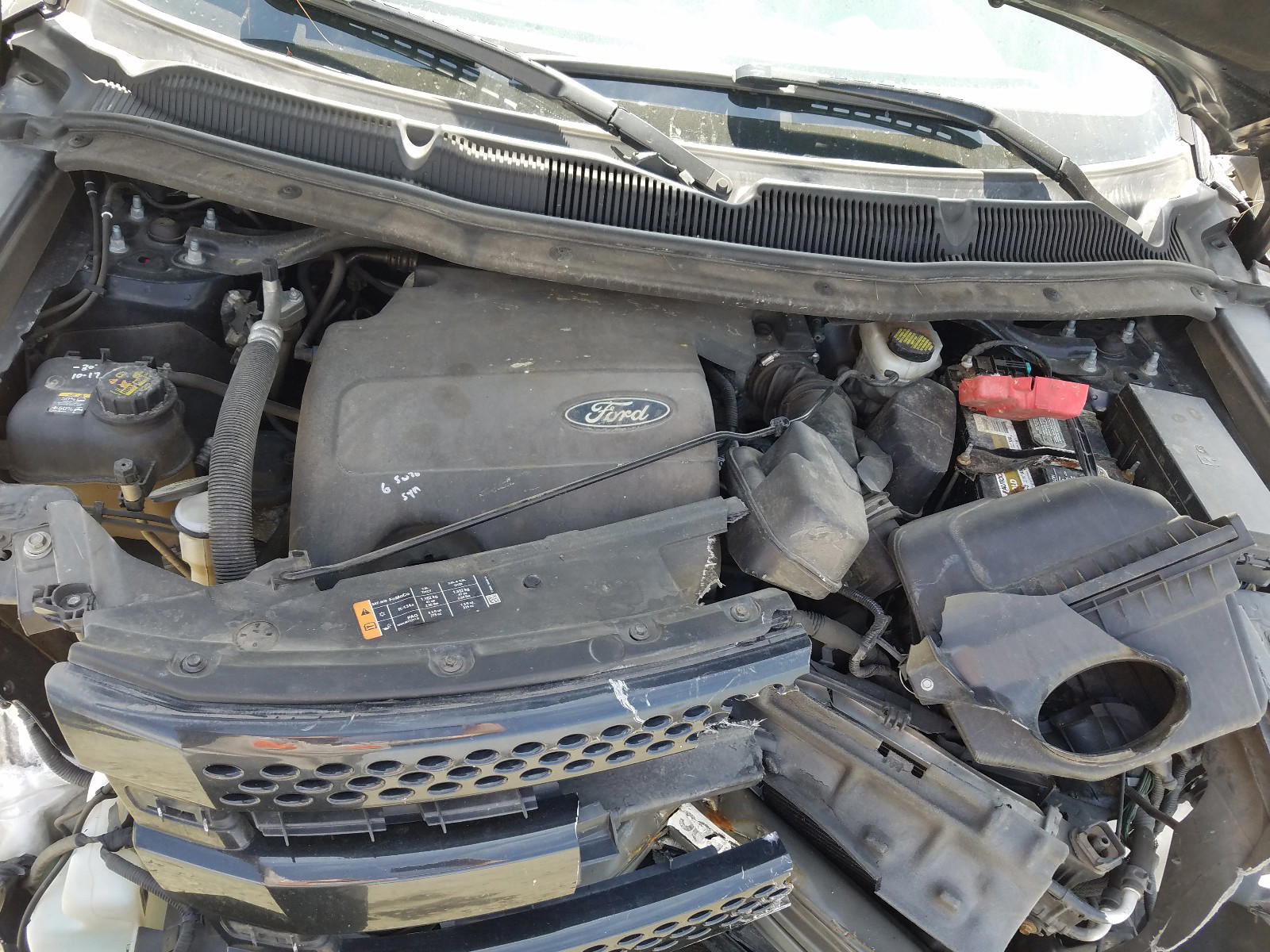 Photo 7 from auction – 2015 FORD EXPLORER L with VIN 1FM5K8F81FGC07374
