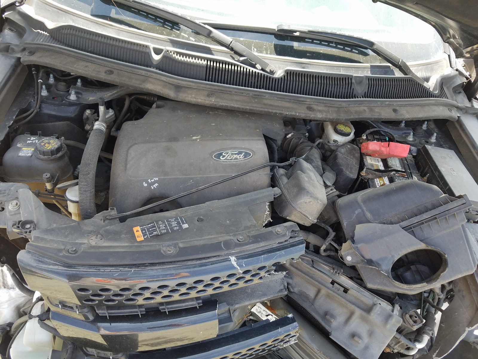 Фото 7 с аукциона – 2015 FORD EXPLORER L с VIN 1FM5K8F81FGC07374