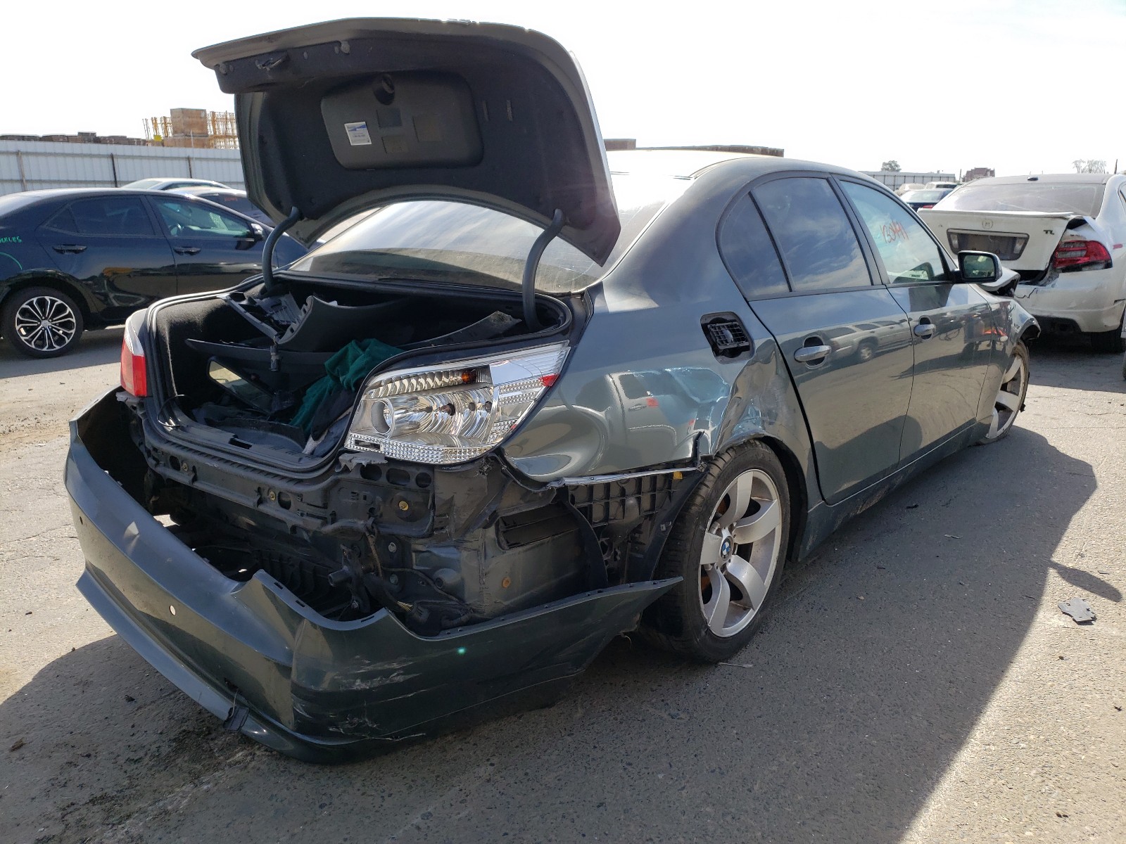Photo 4 from auction – 2004 BMW 525 I with VIN WBANA53554B174287