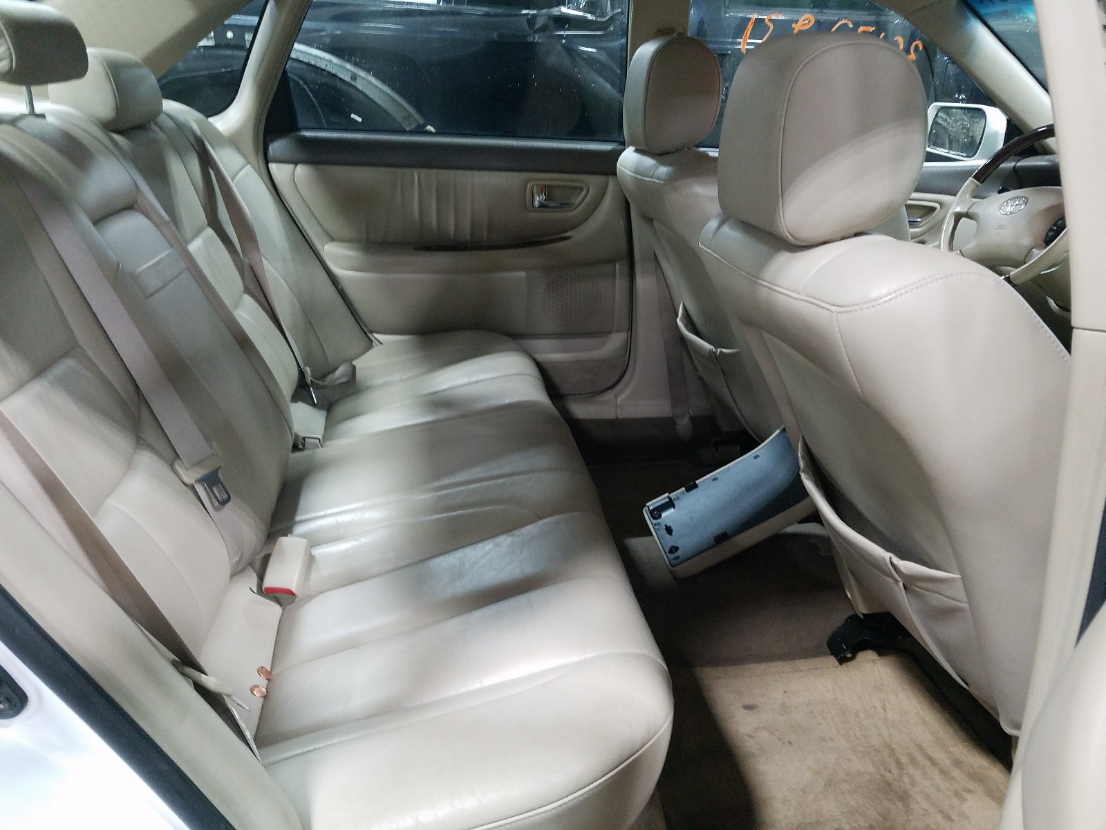 Photo 6 from auction – 2004 TOYOTA AVALON XL with VIN 4T1BF28BX4U373291