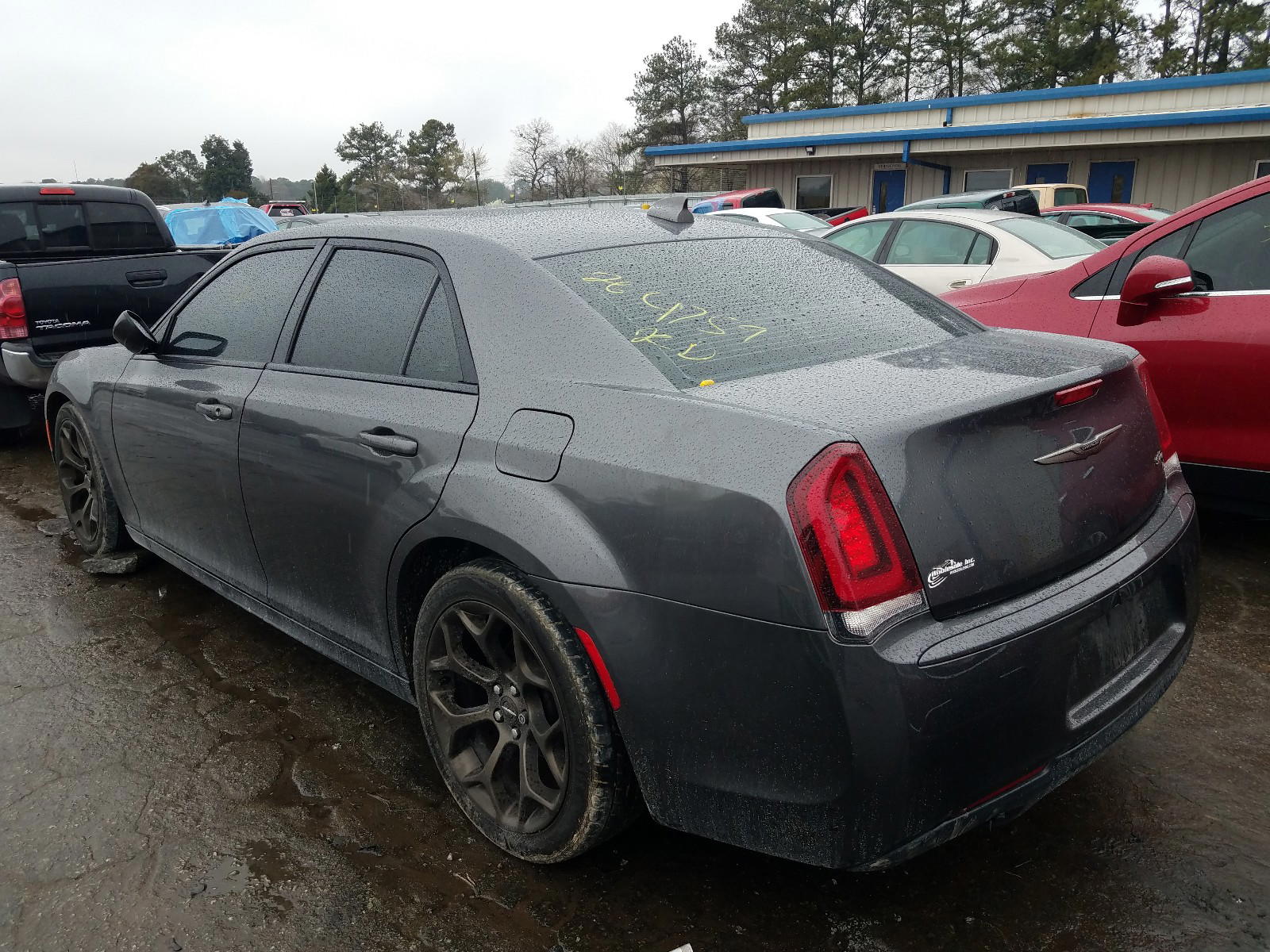 Photo 3 from auction – 2016 CHRYSLER 300 S with VIN 2C3CCABG2GH269759
