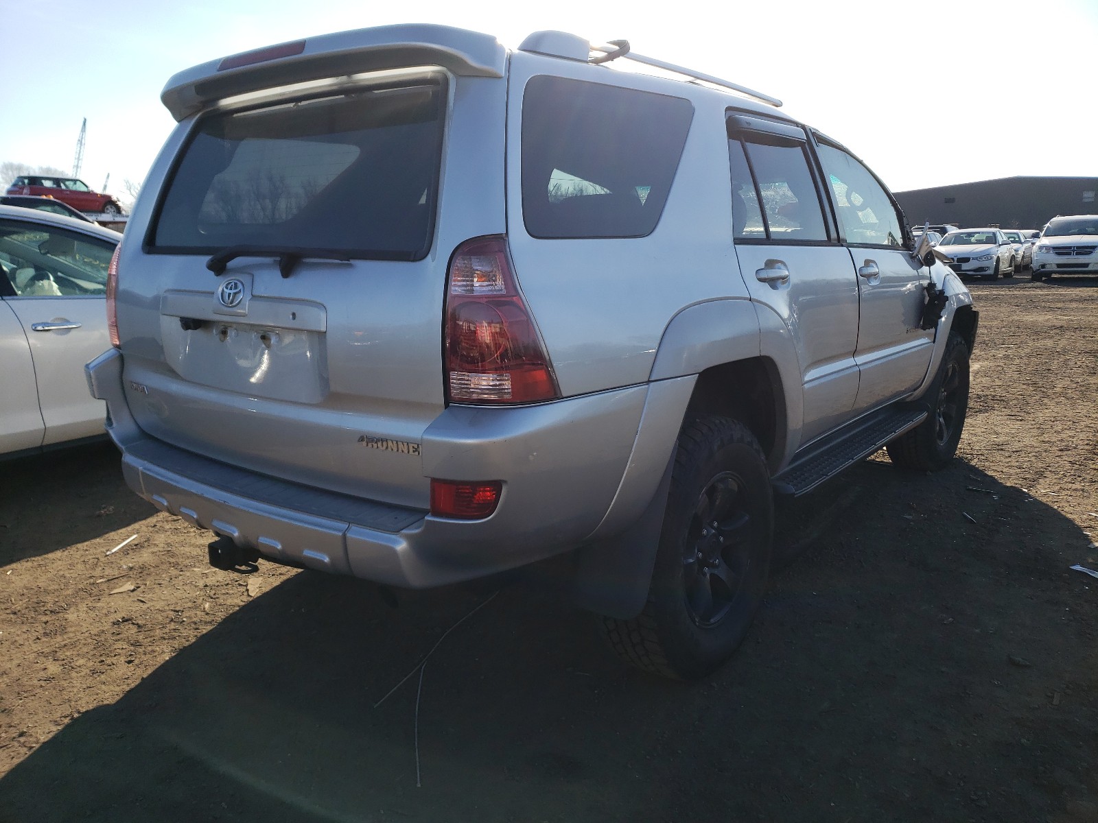 Zdjęcie 4 z aukcji – 2004 TOYOTA 4RUNNER SR z VIN JTEBU14R940045595