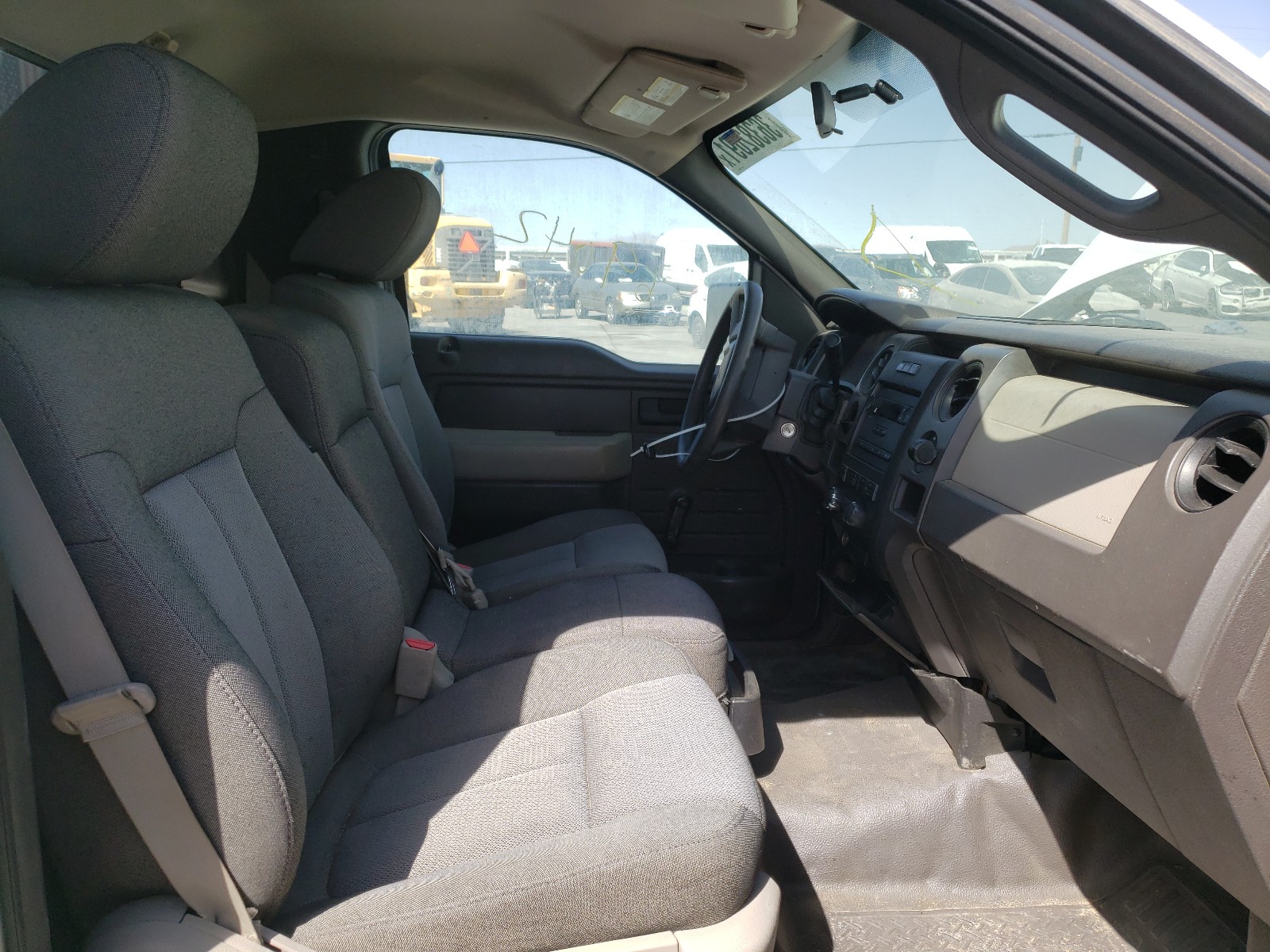 Photo 5 from auction – 2009 FORD F150 with VIN 1FTRF12W19KB06715