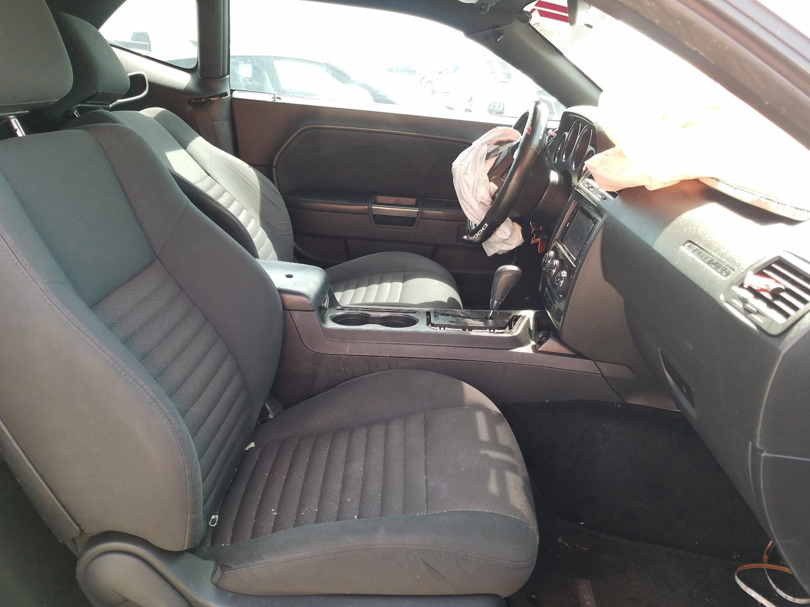 Photo 5 from auction – 2014 DODGE CHALLENGER with VIN 2C3CDYAG8EH107445