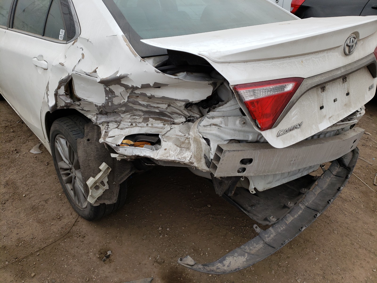 Photo 9 from auction – 2015 TOYOTA CAMRY LE with VIN 4T1BF1FK5FU073755