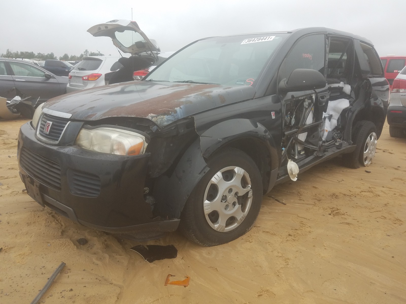 Photo 2 from auction – 2006 SATURN VUE with VIN 5GZCZ23D16S877816