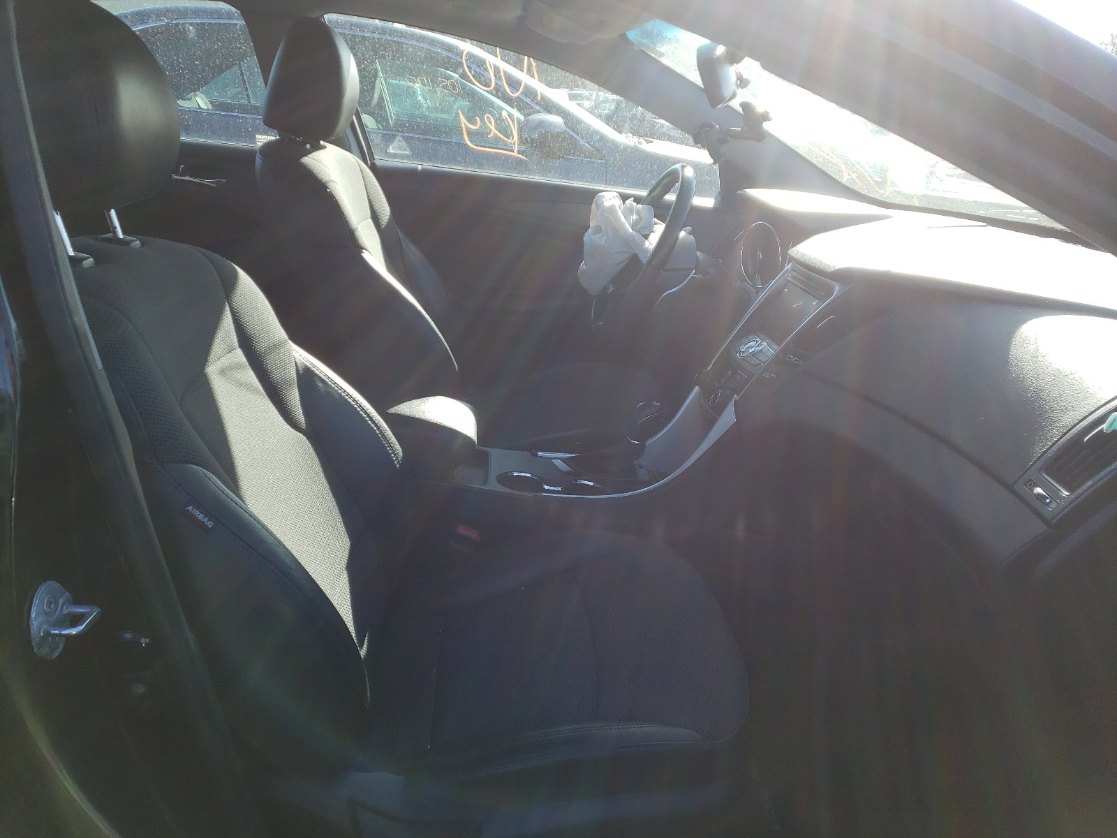 Снимка 5 от търг – 2012 HYUNDAI SONATA SE с VIN 5NPEC4AC7CH387490