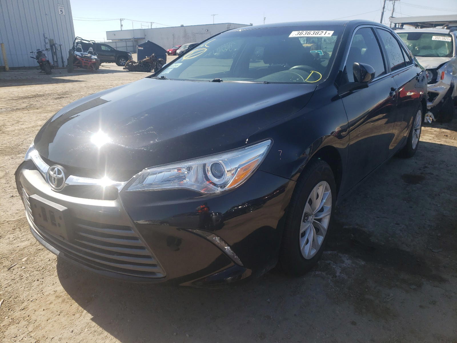 Photo 2 from auction – 2016 TOYOTA CAMRY LE with VIN 4T4BF1FK9GR577278