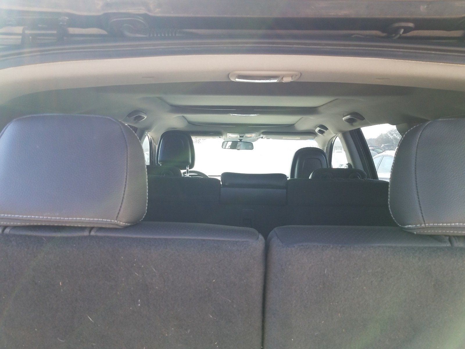 Photo 9 from auction – 2011 KIA SORENTO EX with VIN 5XYKU4A27BG004936