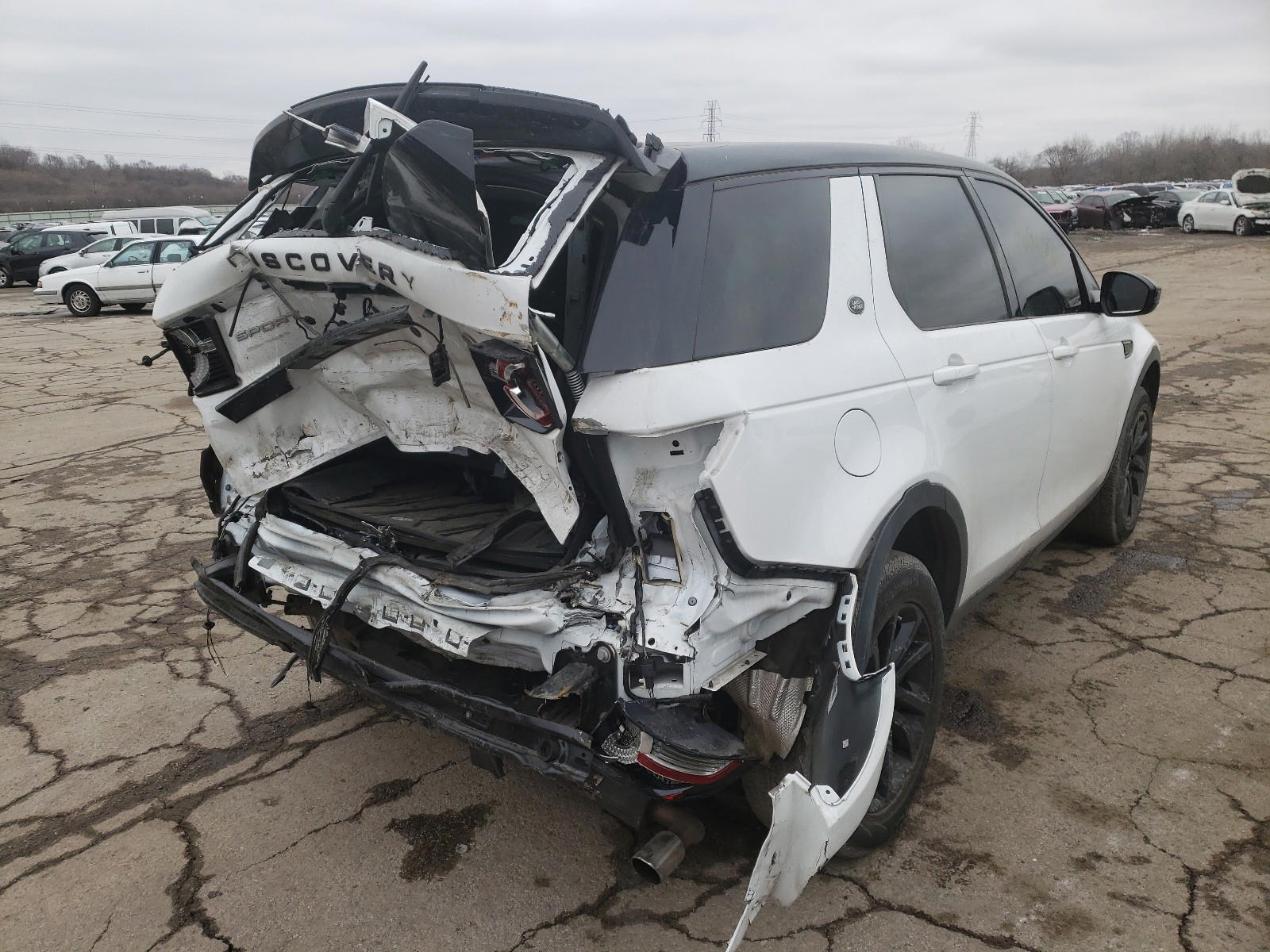 Photo 4 from auction – 2016 ROVER DISCOVERY with VIN SALCR2BG9GH625333