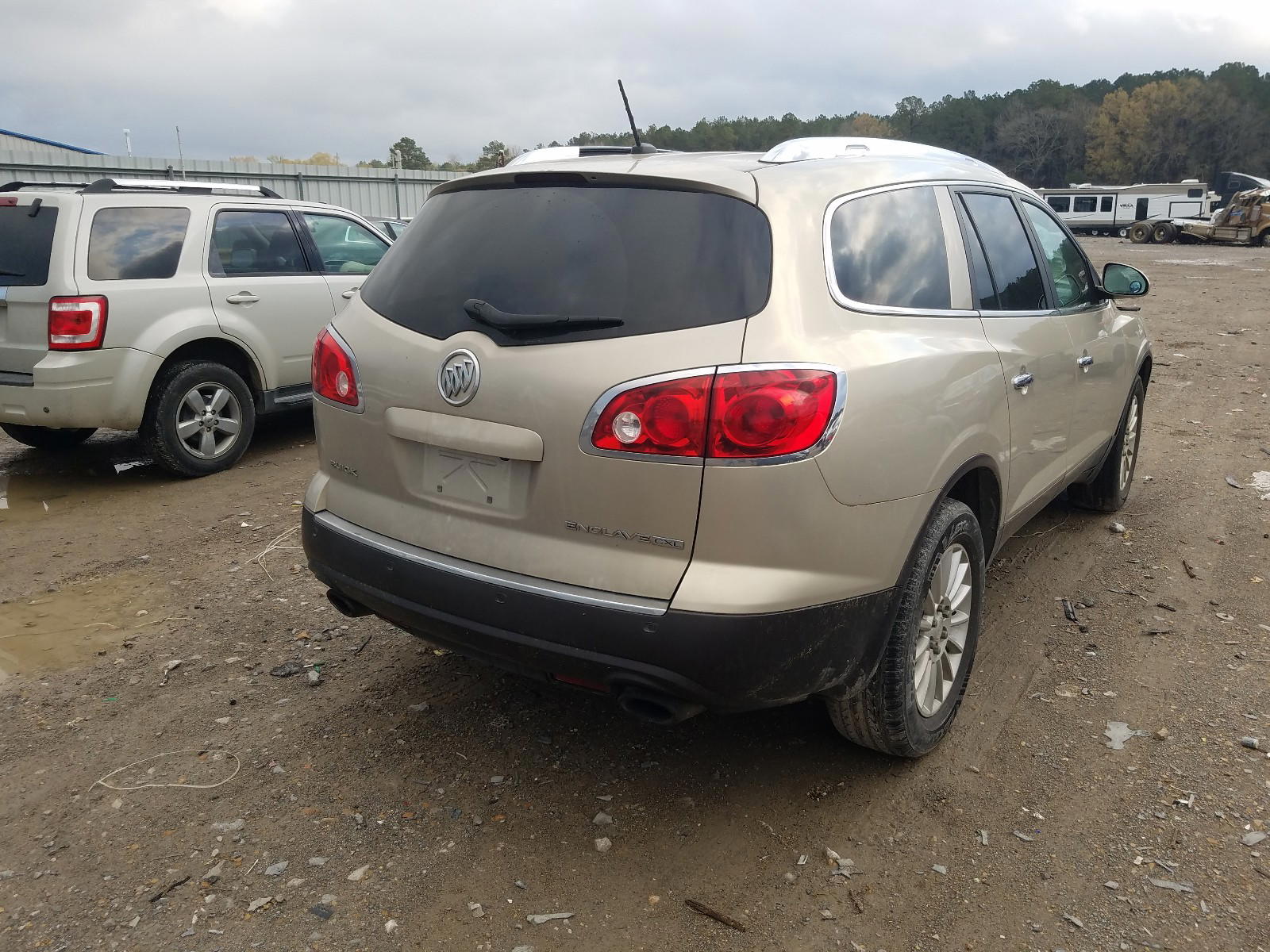 Photo 4 from auction – 2011 BUICK ENCLAVE CX with VIN 5GAKRBED4BJ223257