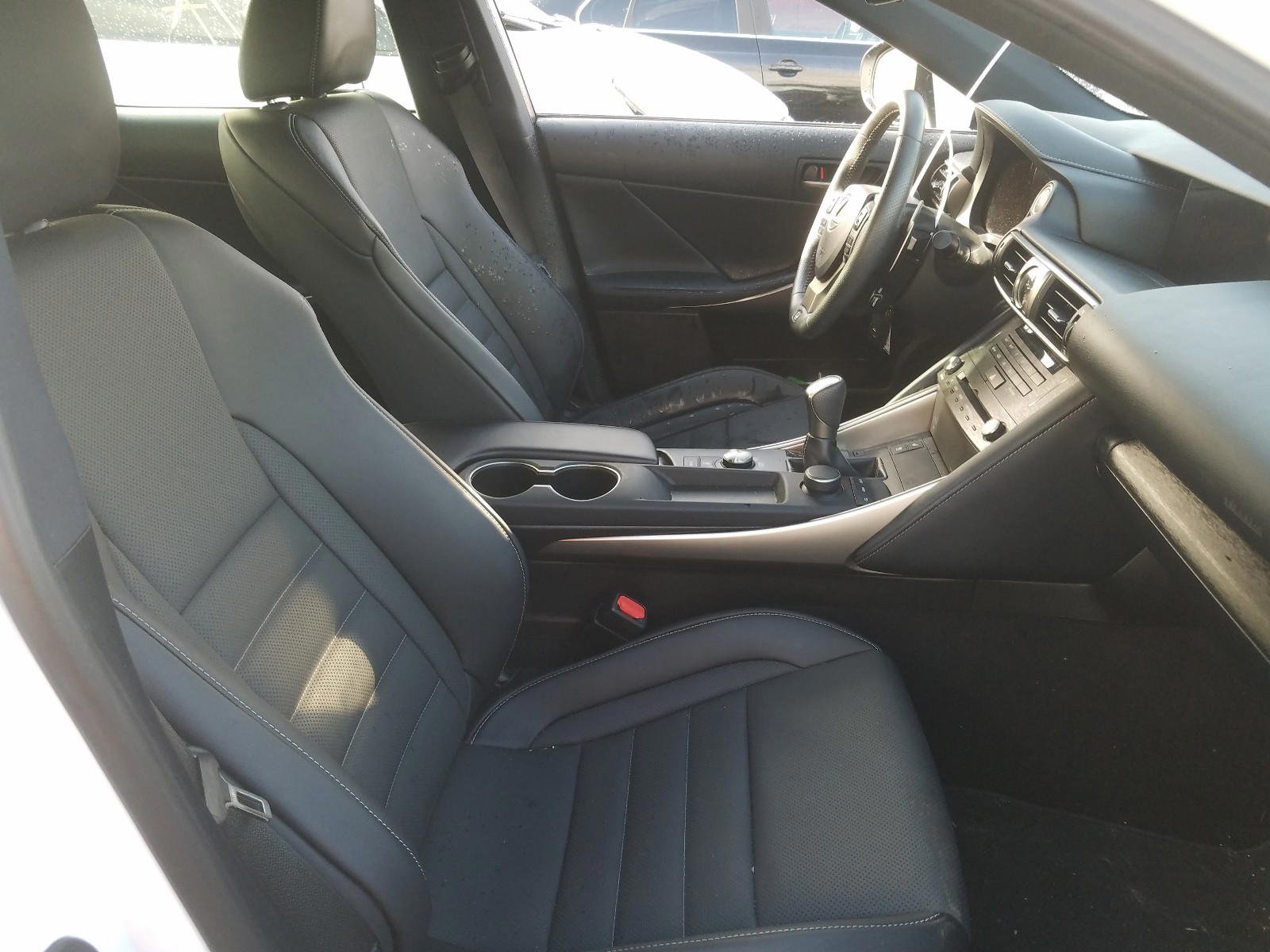 Photo 15 from auction – 2019 LEXUS IS 300 with VIN JTHBA1D23K5098307