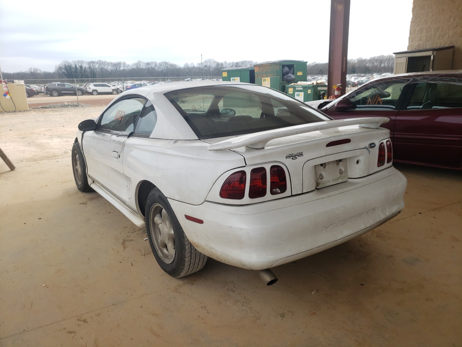 Photo 3 from auction – 1998 FORD MUSTANG with VIN 1FAFP4046WF189054