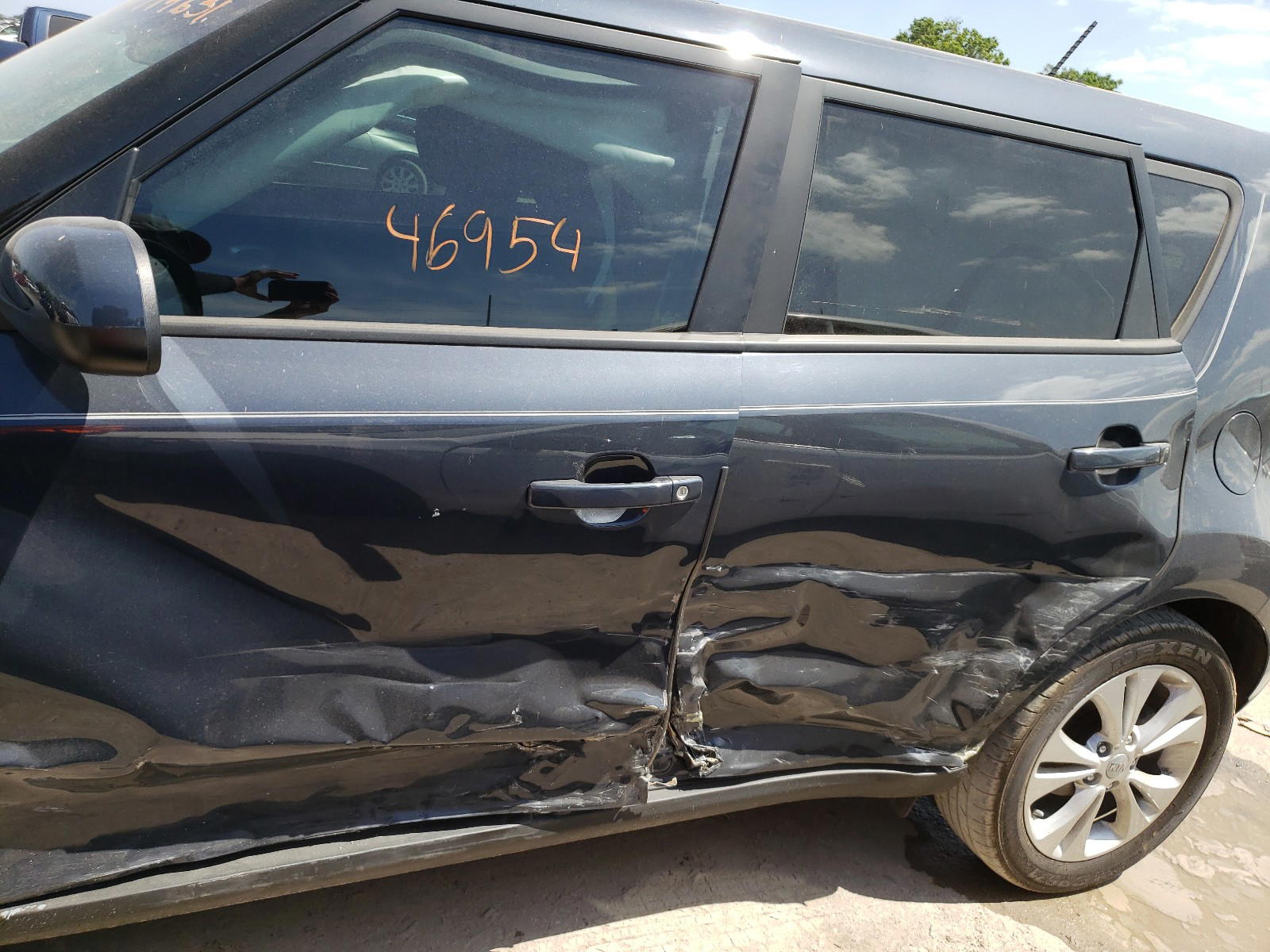 Photo 9 from auction – 2015 KIA SOUL with VIN KNDJP3A59F7194460
