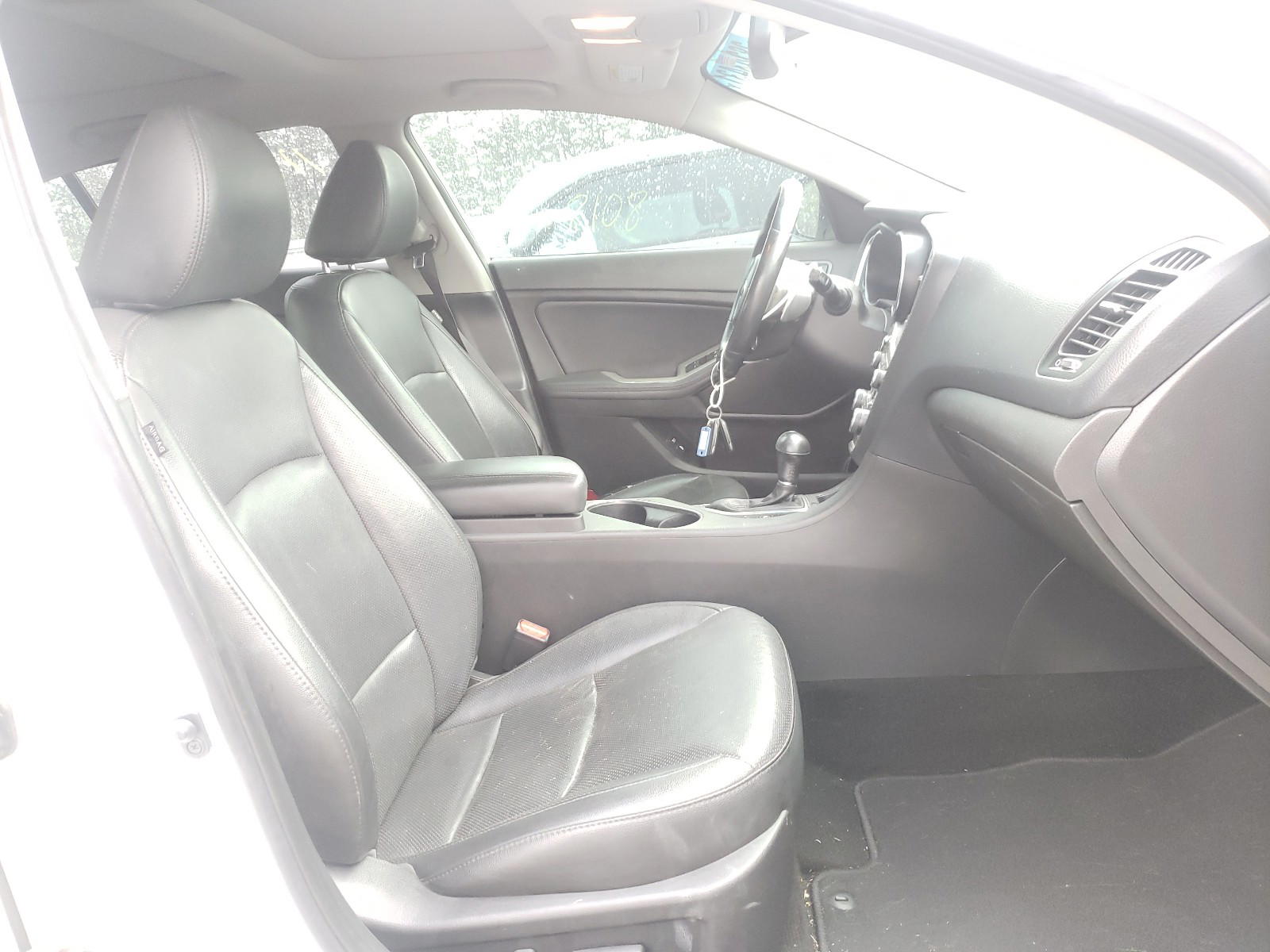 Photo 15 from auction – 2014 KIA OPTIMA SX with VIN 5XXGR4A65EG265159