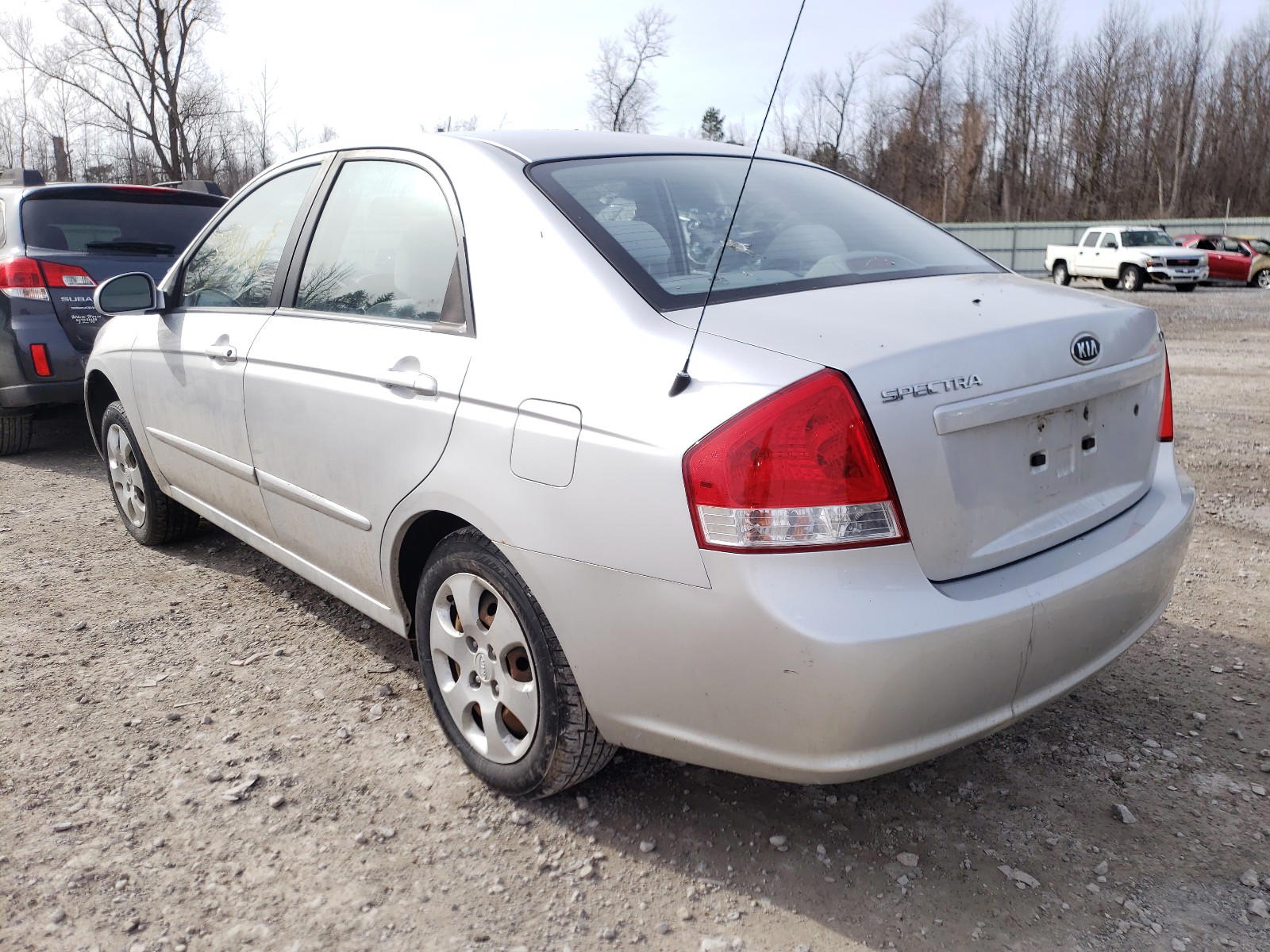 Photo 3 from auction – 2009 KIA SPECTRA EX with VIN KNAFE222495643146