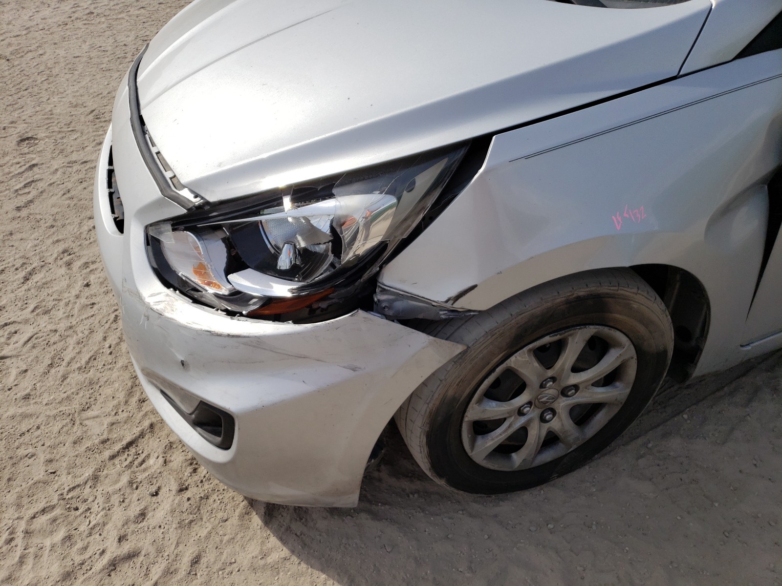 Photo 9 from auction – 2014 HYUNDAI ACCENT GLS with VIN KMHCT4AE4EU627074
