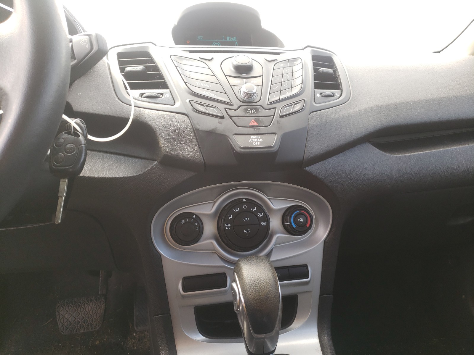 Photo 9 from auction – 2014 FORD FIESTA SE with VIN 3FADP4BJ7EM165760