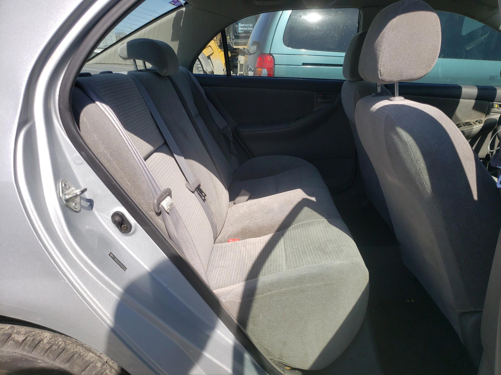 Photo 6 from auction – 2006 TOYOTA COROLLA CE with VIN 2T1BR32E96C567153