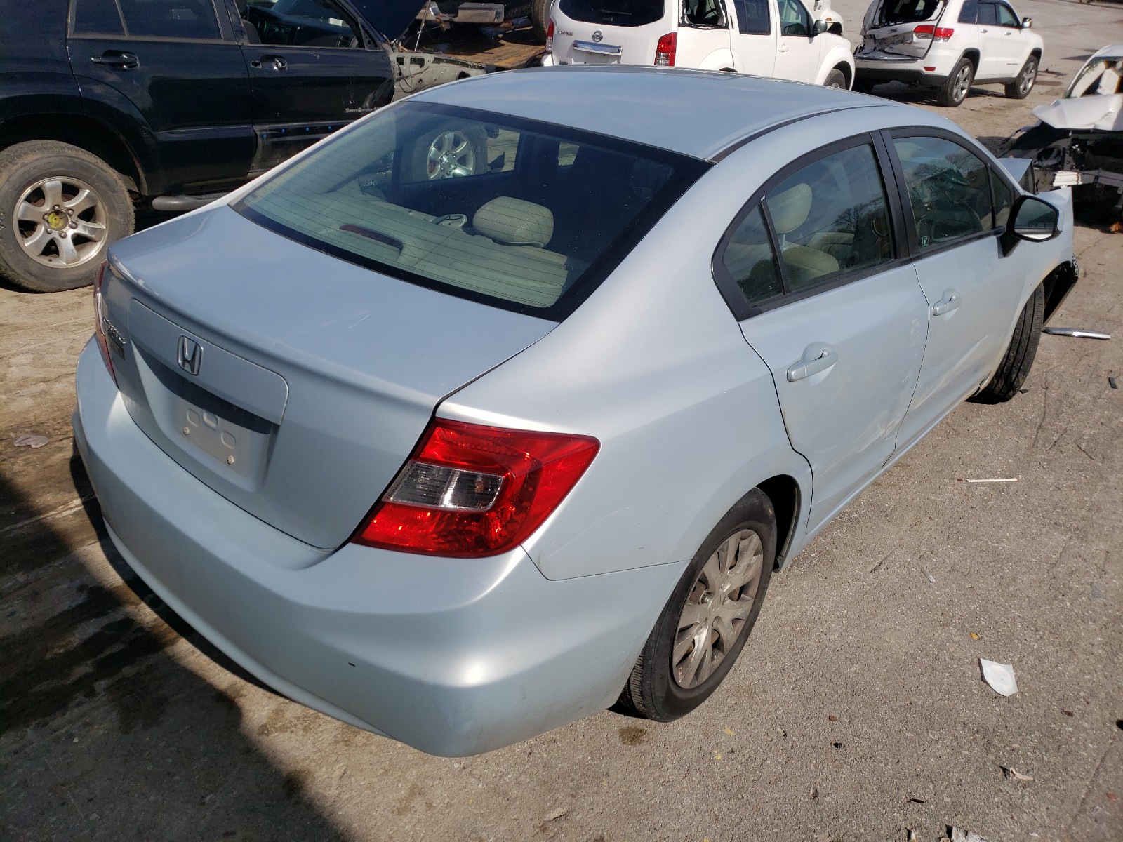 Photo 4 from auction – 2012 HONDA CIVIC LX with VIN 2HGFB2F59CH566257