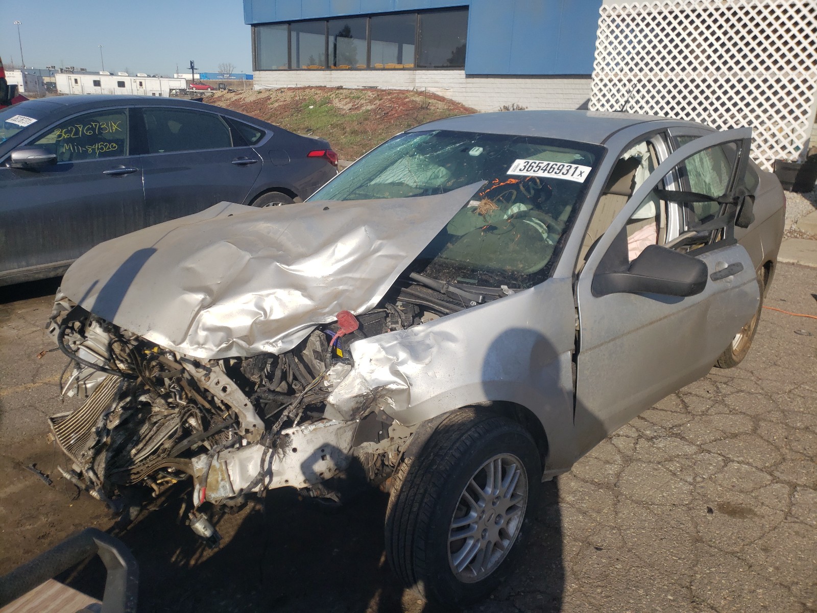 Photo 2 from auction – 2010 FORD FOCUS SE with VIN 1FAHP3FN6AW111904
