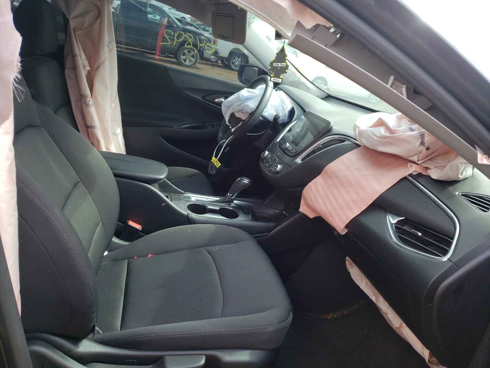 Photo 5 from auction – 2017 CHEVROLET MALIBU LT with VIN 1G1ZE5ST0HF167327