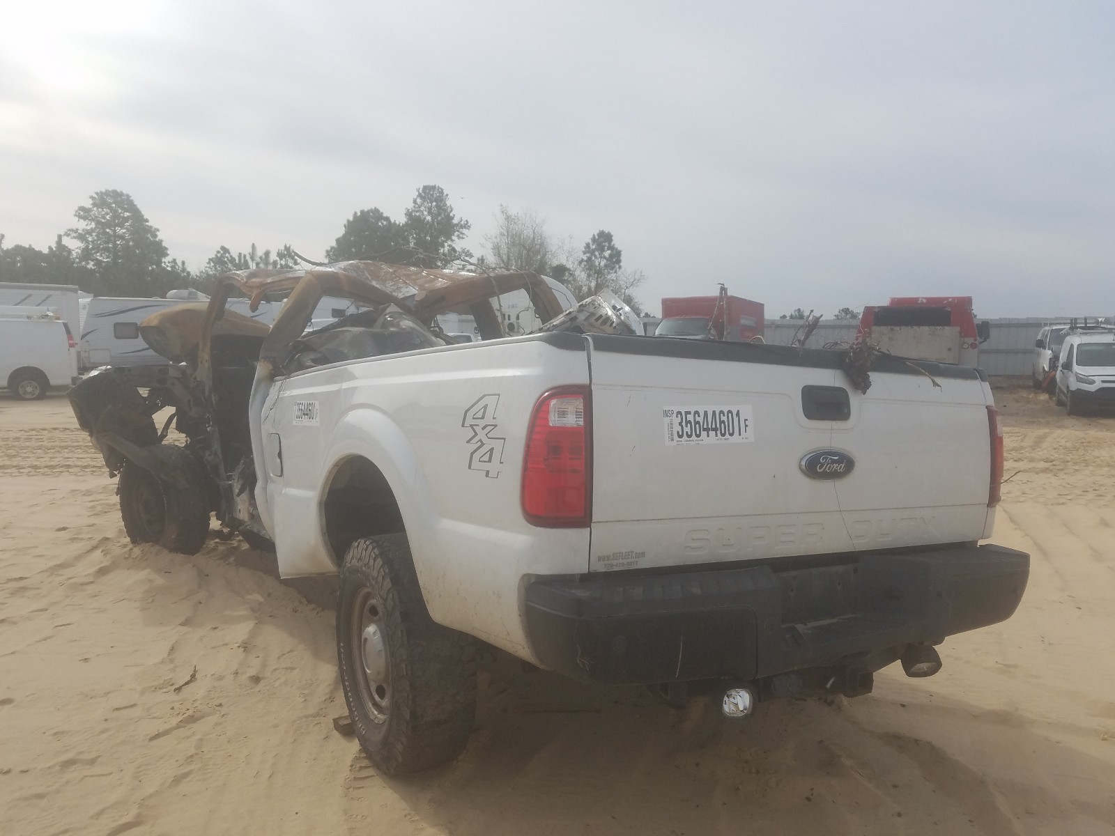 Photo 3 from auction – 2013 FORD F350 SUPER with VIN 1FT8W3BT2DEB10910