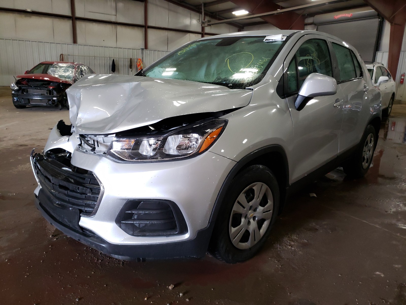 Photo 2 from auction – 2018 CHEVROLET TRAX LS with VIN 3GNCJKSB0JL372096