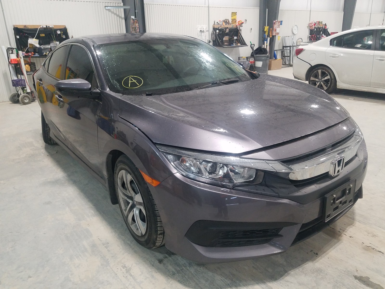 Photo 1 from auction – 2017 HONDA CIVIC LX with VIN 19XFC2F54HE045428