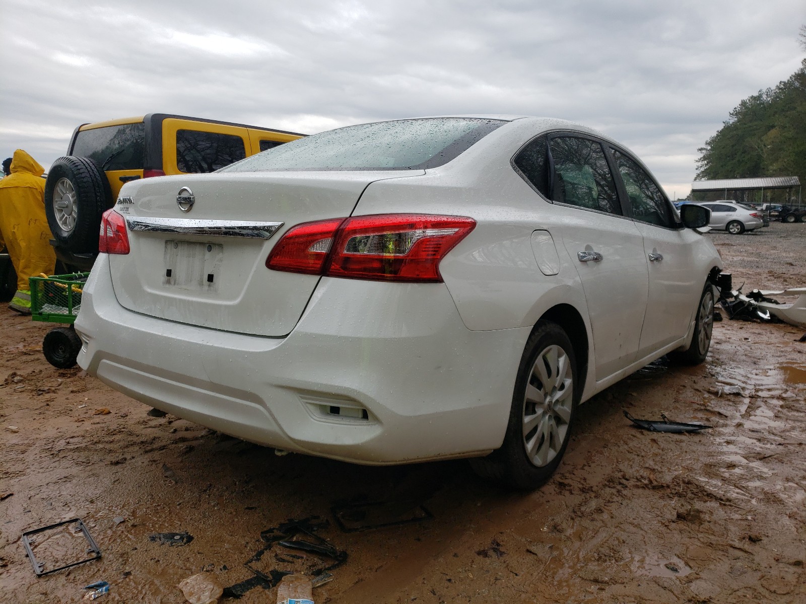 Photo 4 from auction – 2017 NISSAN SENTRA S with VIN 3N1AB7AP9HY225413