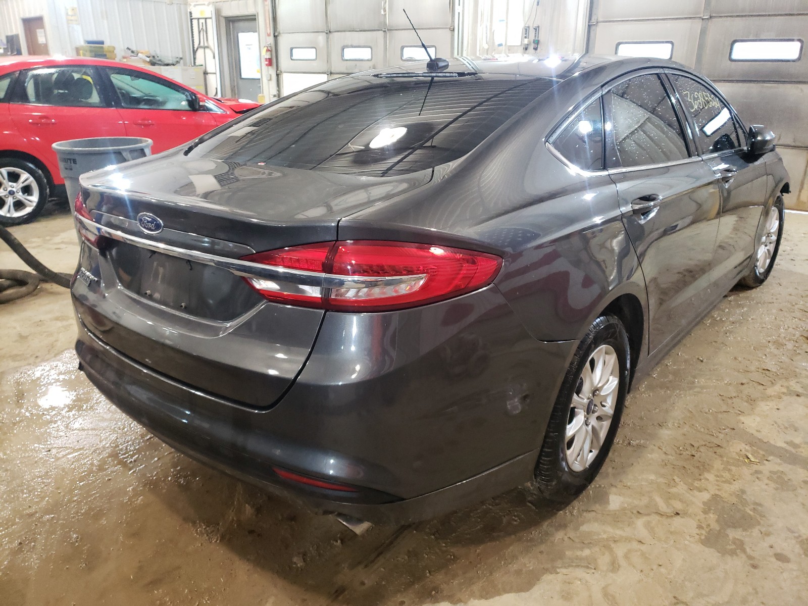 Photo 4 from auction – 2018 FORD FUSION S with VIN 3FA6P0G79JR211455