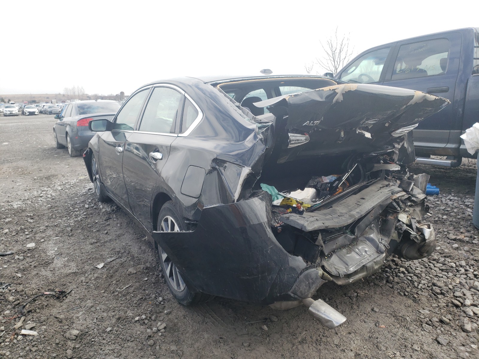 Photo 3 from auction – 2017 NISSAN ALTIMA 2.5 with VIN 1N4AL3AP1HN311739