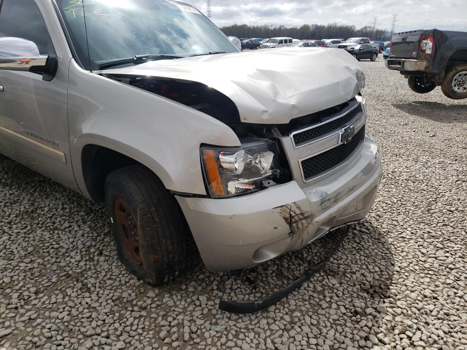 Photo 9 from auction – 2007 CHEVROLET AVALANCHE with VIN 3GNEC12J87G200260
