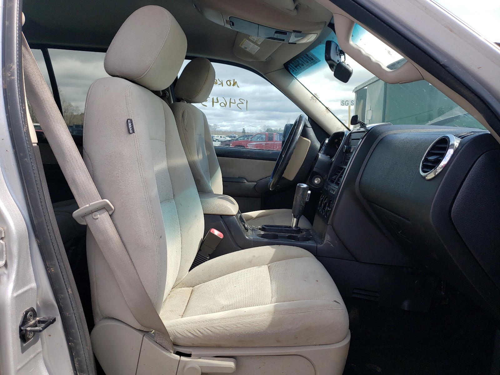 Photo 5 from auction – 2008 FORD EXPLORER X with VIN 1FMEU73E28UA63465