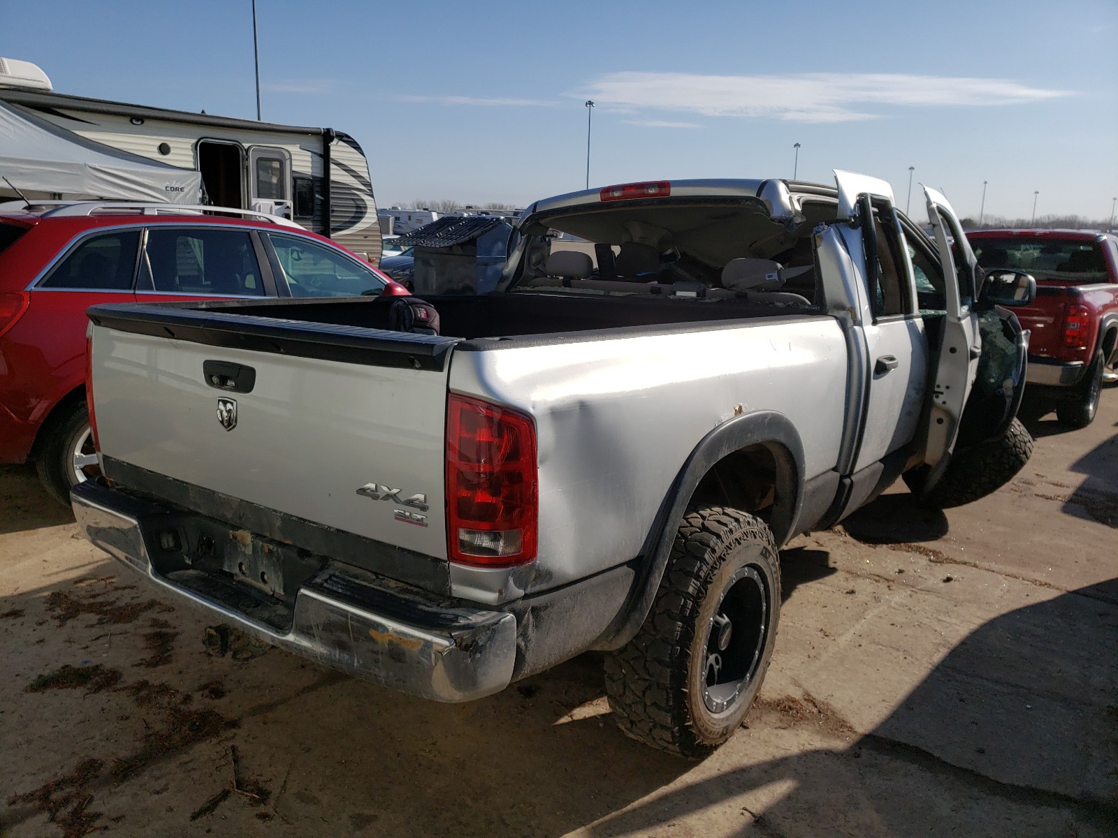 Photo 4 from auction – 2006 DODGE RAM 1500 S with VIN 1D7HU18N26S620073